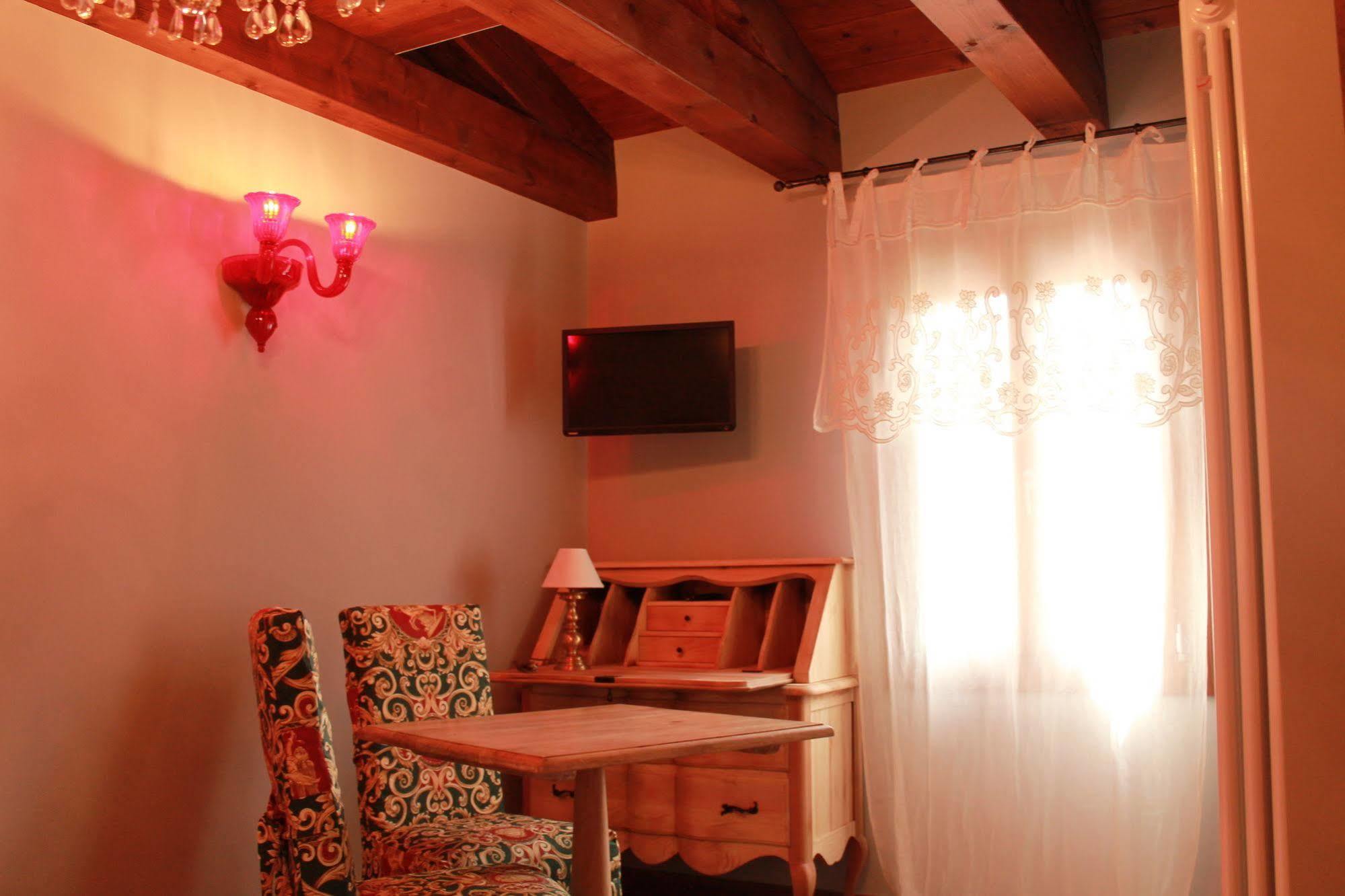 ונציה Rosso Charm B&B מראה חיצוני תמונה